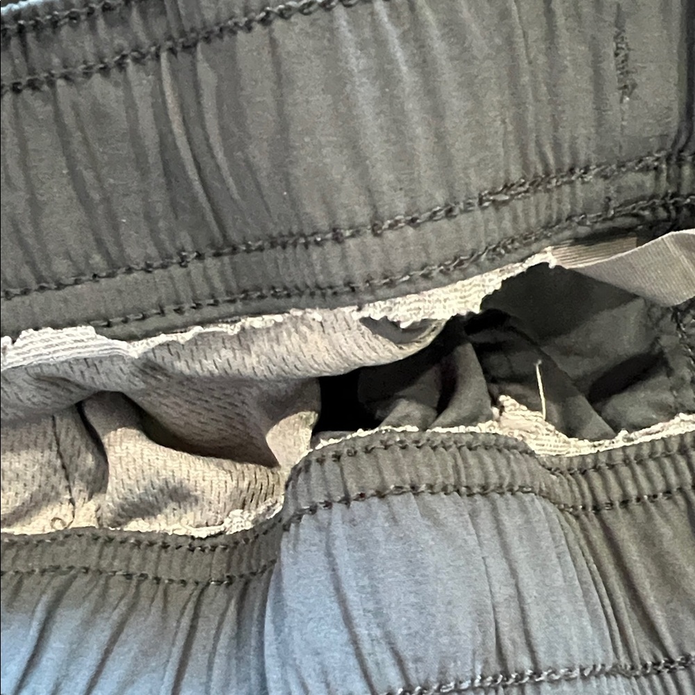 Vuori Dark Gray Lightweight Drawstring Joggers - image 3